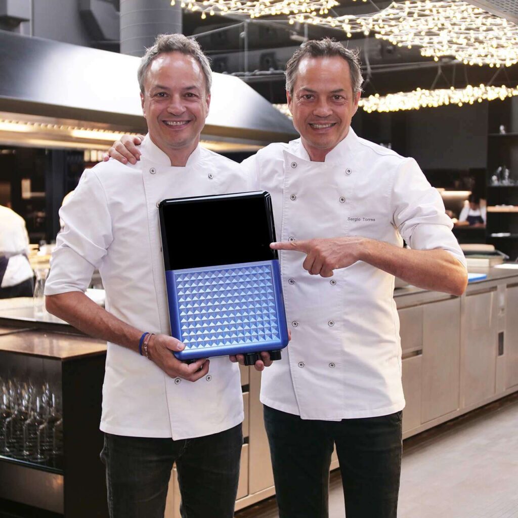 Otsonivesi-asikas-Torres_02